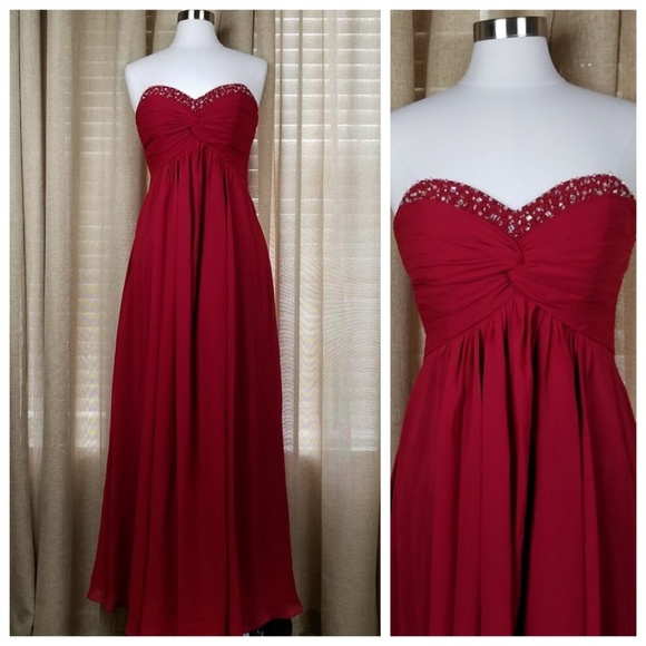 Dresses & Skirts - Ruby Red Sweetheart Strapless Gown